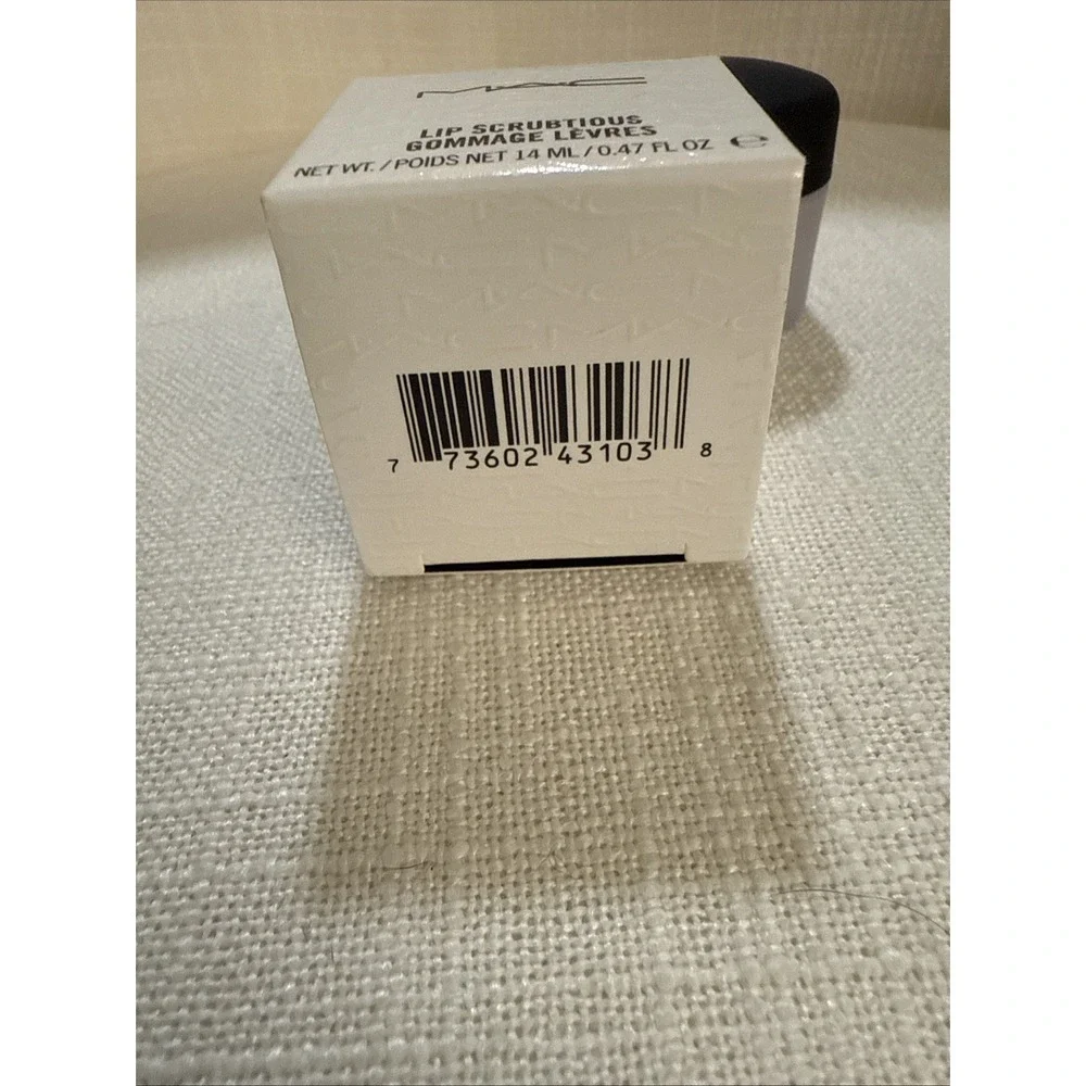 MAC Cosmetics‎ LIP SCRUBTIOUS - SWEET VANILLA   0.47 oz - NIB Authentic
